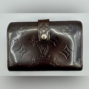 Louis Vuitton Vernis Monogram Wallet | Professionally Repainted